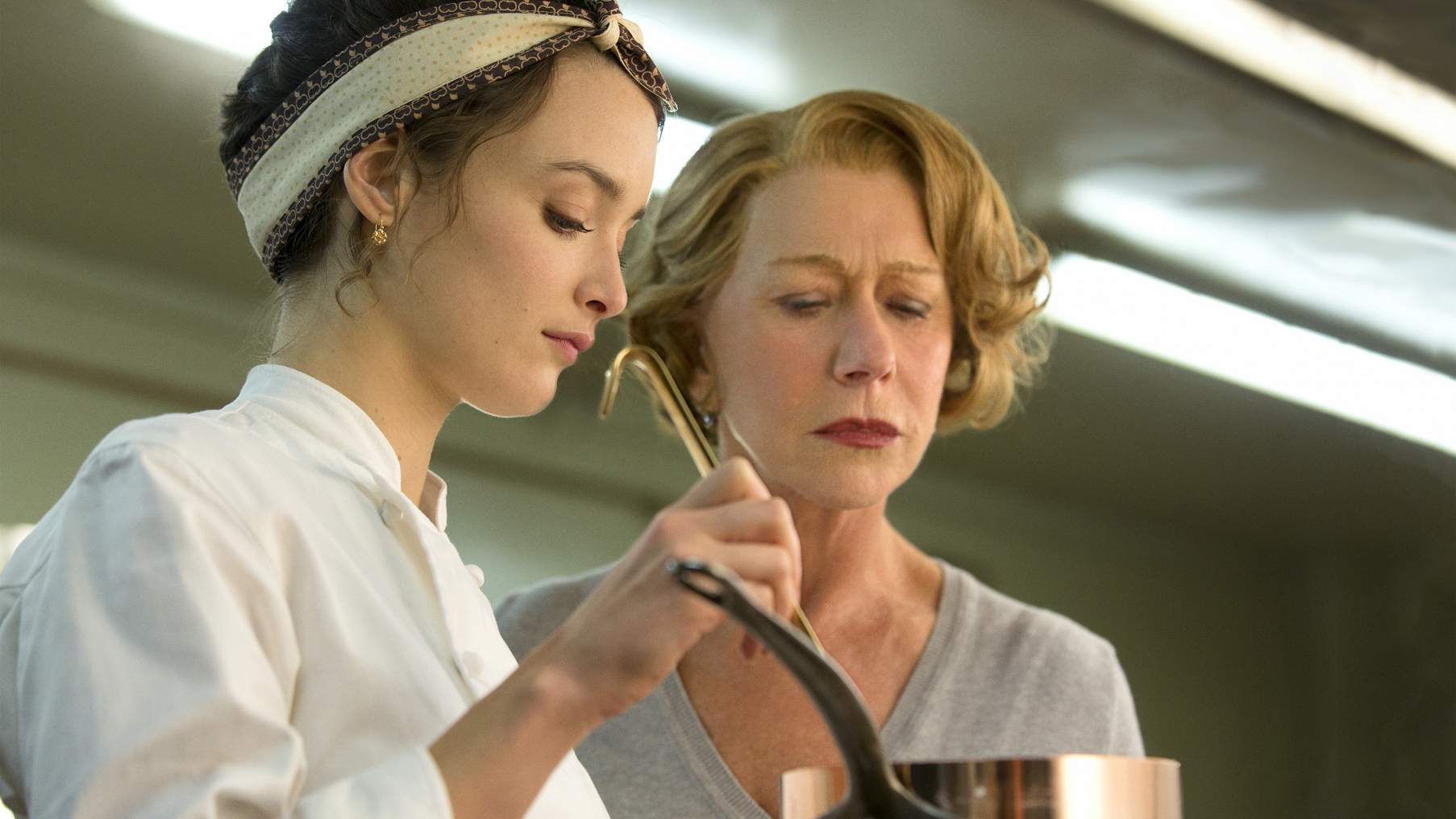 Первый канал изменил программу на субботу: зрители увидят комедии «Красотка» и «Пряности и страсти»