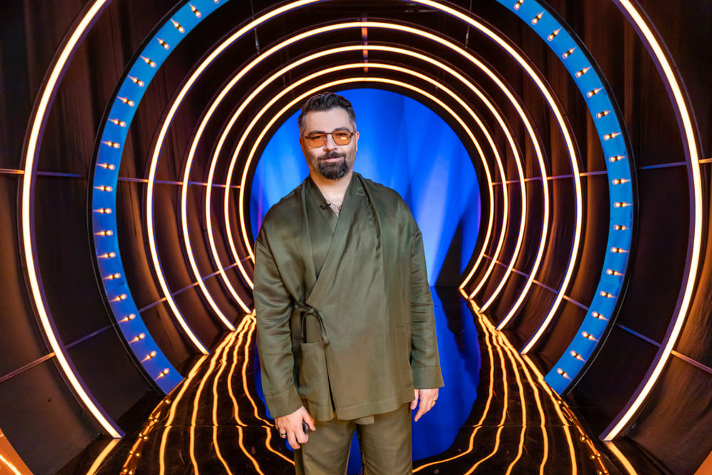 Новый выпуск: Алексей Чумаков ввел новый критерий оценки в шоу «Ярче звезд» на ТНТ