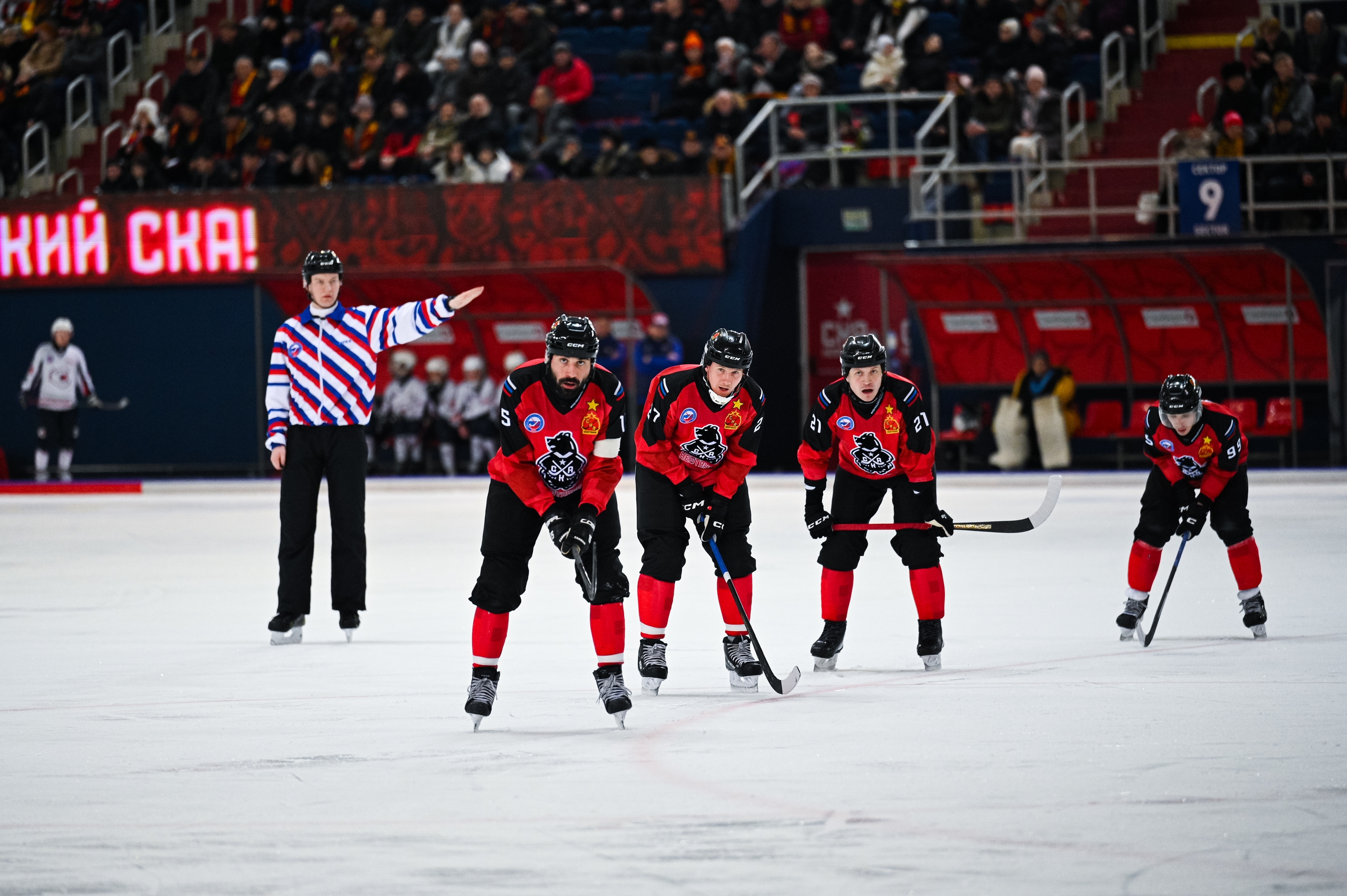 «СКА-Нефтяник» безупречен, «Динамо» отстало, «Кузбасс» в тройке: новые игры чемпионата России по хоккею с мячом на каналах «Триколор Спорт» и «Хоккей ТВ»