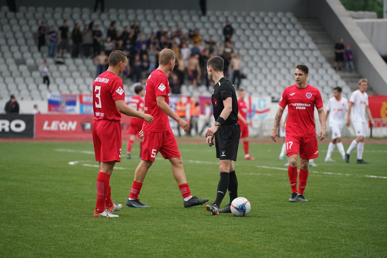 Смотрим матчи Второй лиги с участием «Балтики», «Динамо», «Уральца», «Севастополя» и «Енисея» на канале «Мяч»