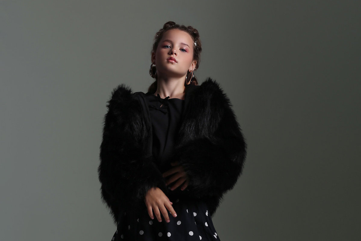 Новогодняя киноподборка: что посмотреть с детьми на Новый год 2026, по мнению Стеши Курш