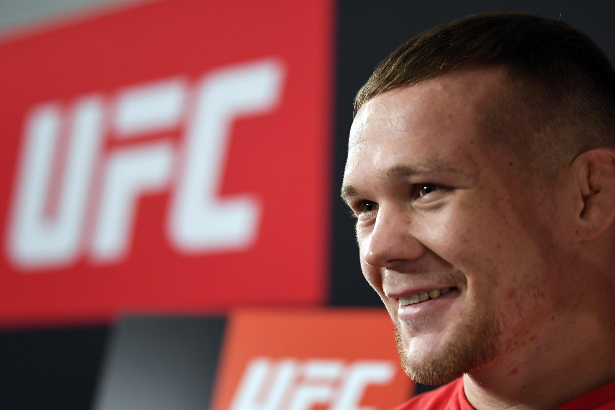 Петр Ян – о титульном бое UFC, возвращении в бокс, любимом сериале и Чаке Норрисе