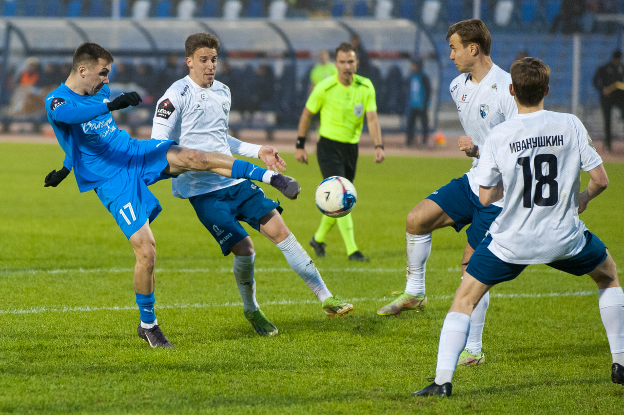 Футбольные битвы на Урале, в Подмосковье, Иваново и Ленобласти: Вторая лига на канале «Мяч» в воскресенье