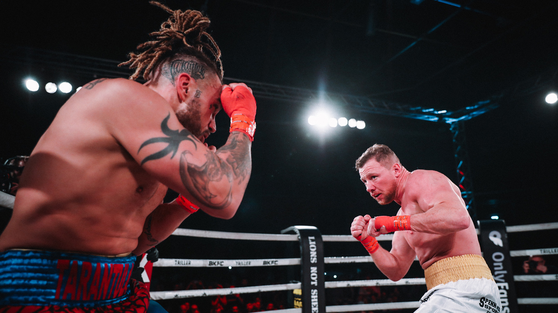 Холмс против Кристи: смотрим турнир Bare Knuckle FC на голых кулаках на «МАТЧ!»