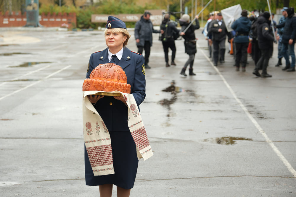 С Михалковой и Пореченковым: завершились съемки перевоспитательной комедии «Исправление и наказание»