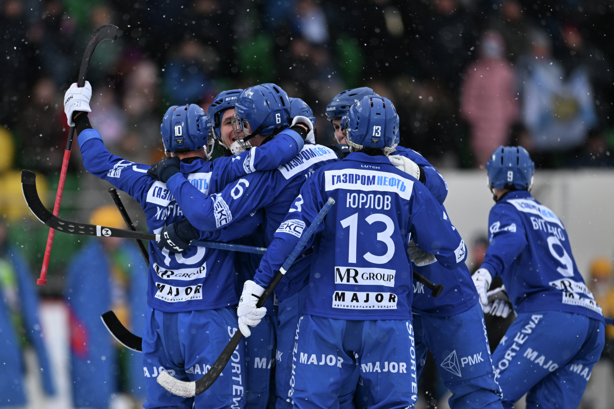 «СКА-Нефтяник» принимает «Водник», «Динамо» играет в Красноярске, Кузбасс – в «Нижнем»: чемпионат России по хоккею с мячом на каналах «Триколор Спорт» и «Хоккей ТВ»