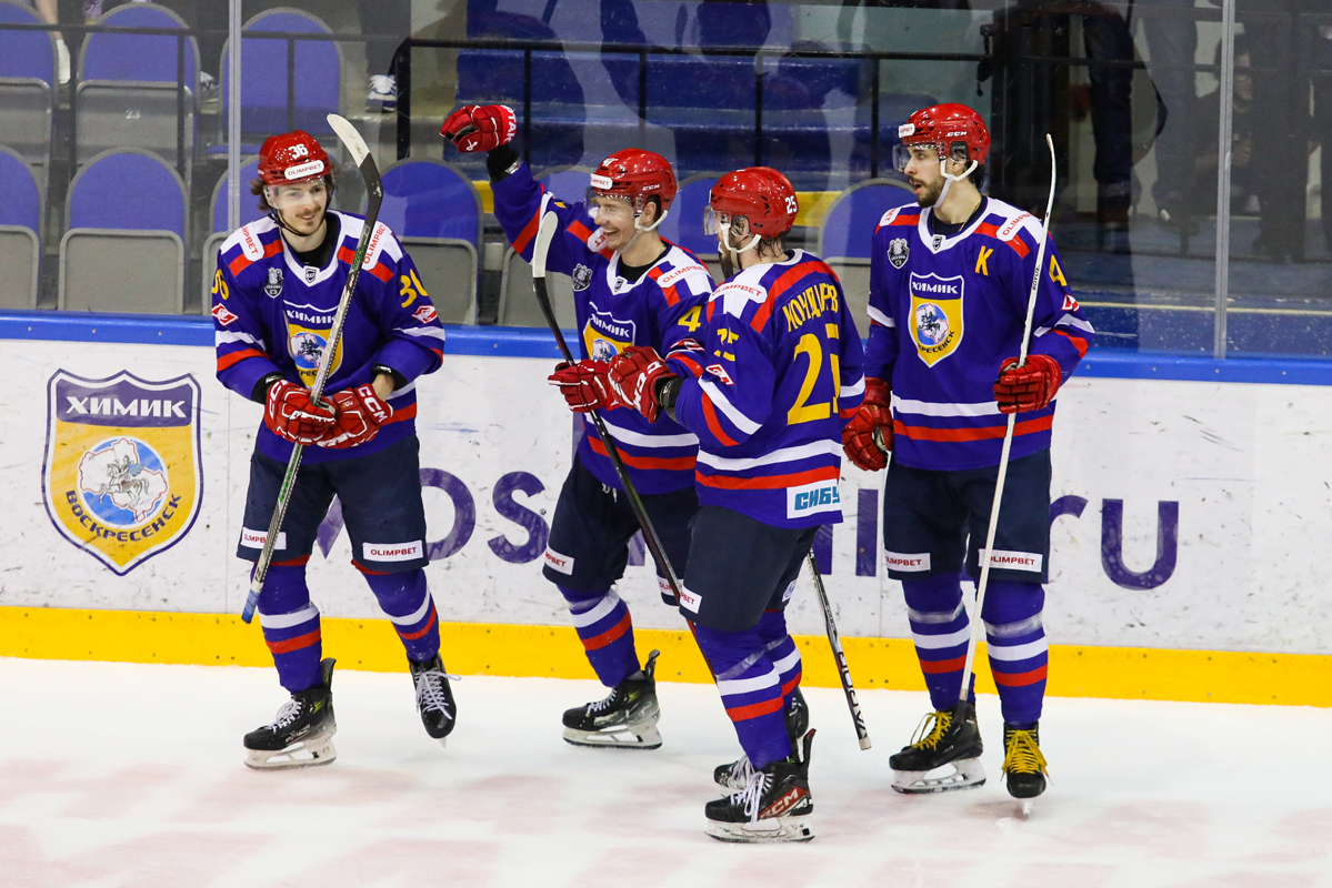 «Химик» и «Динамо СПб» идут к финалу: продолжение серий 1/2 Всероссийской хоккейной лиги на канале «Хоккей ТВ» 