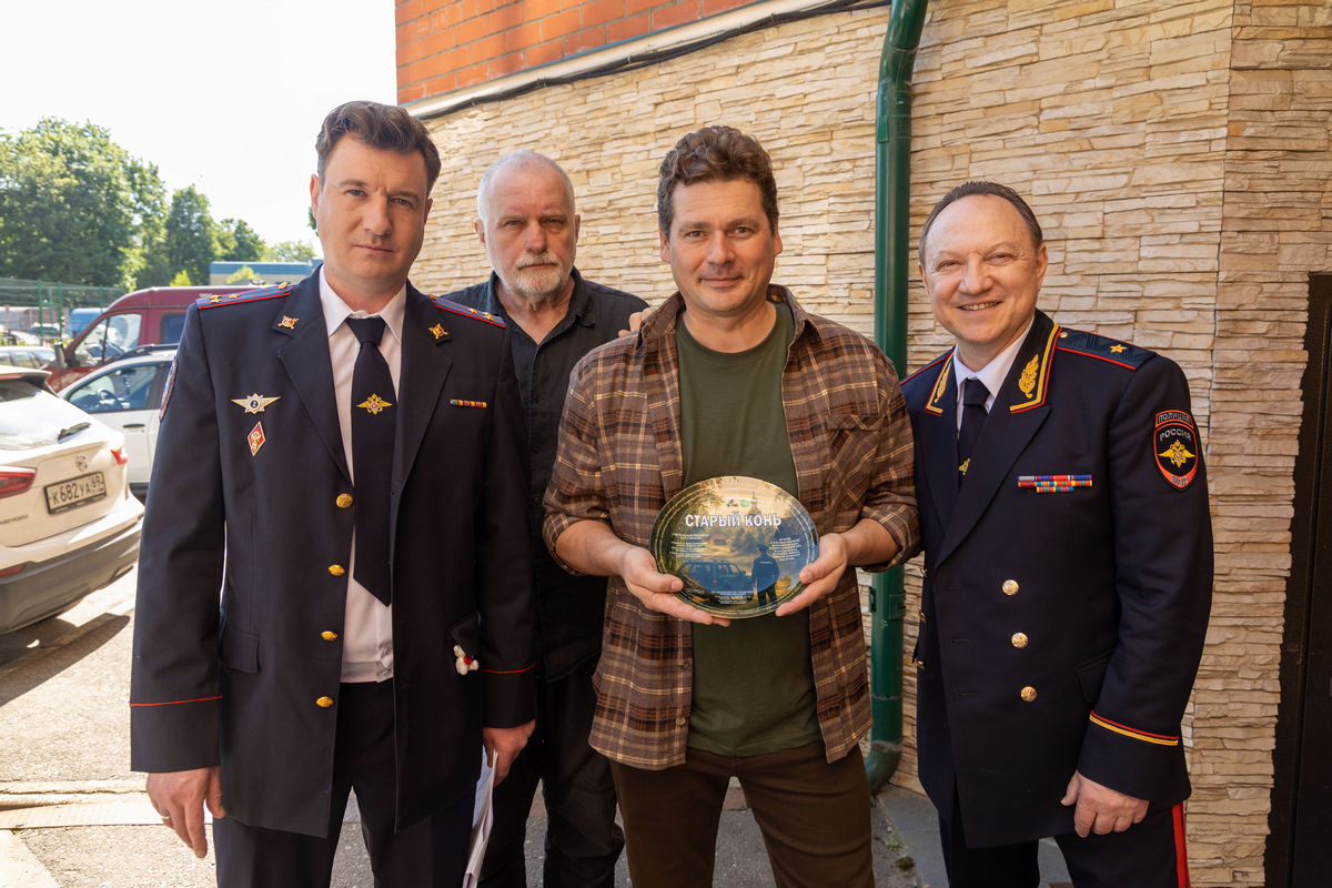 Телеканал НТВ опубликовал первые кадры со съемок остросюжетного сериала «Старый конь»