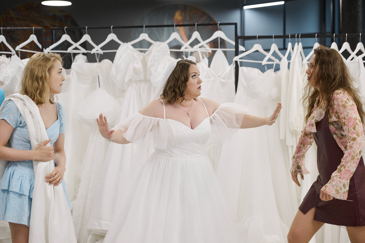 «Замуж не собираюсь!»: Ксения Корнева – о третьем сезоне комедийного сериала «Мама будет против», свадебных платьях и свободном сердце