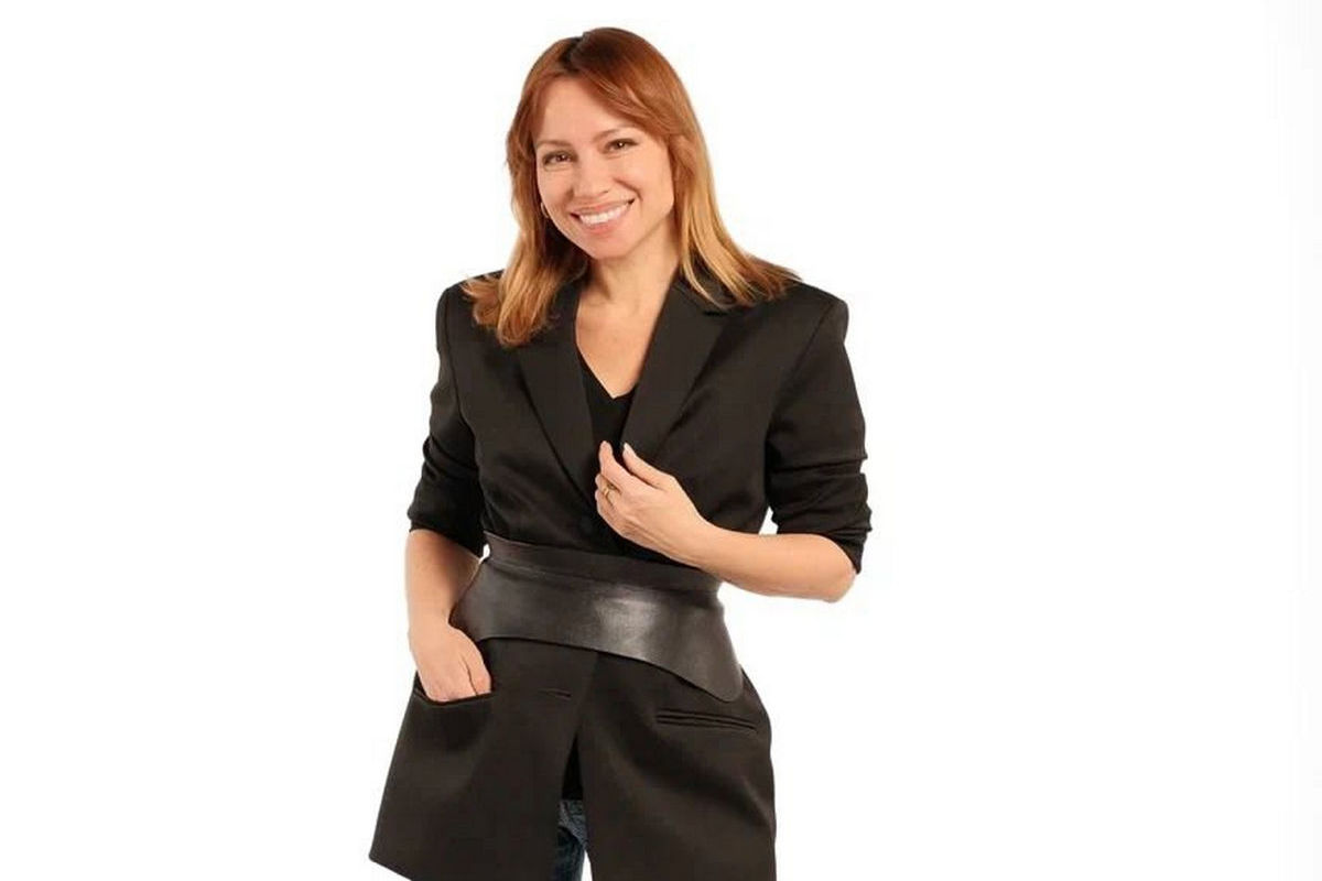 «Красивая женщина – легкая!»: телеведущая Алиса Селезнева – о том, как красиво и комфортно встретить Новый год, и секретах красоты