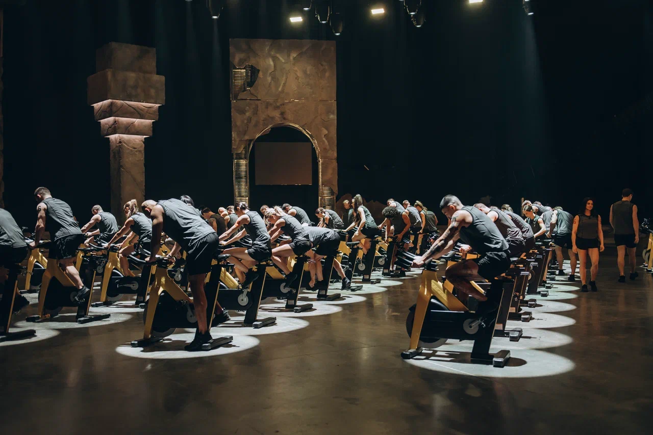 Олимпийские чемпионы, основатель нового кулачного вида спорта, космонавт-испытатель: на ТНТ скоро стартует второй сезон шоу «Титаны»