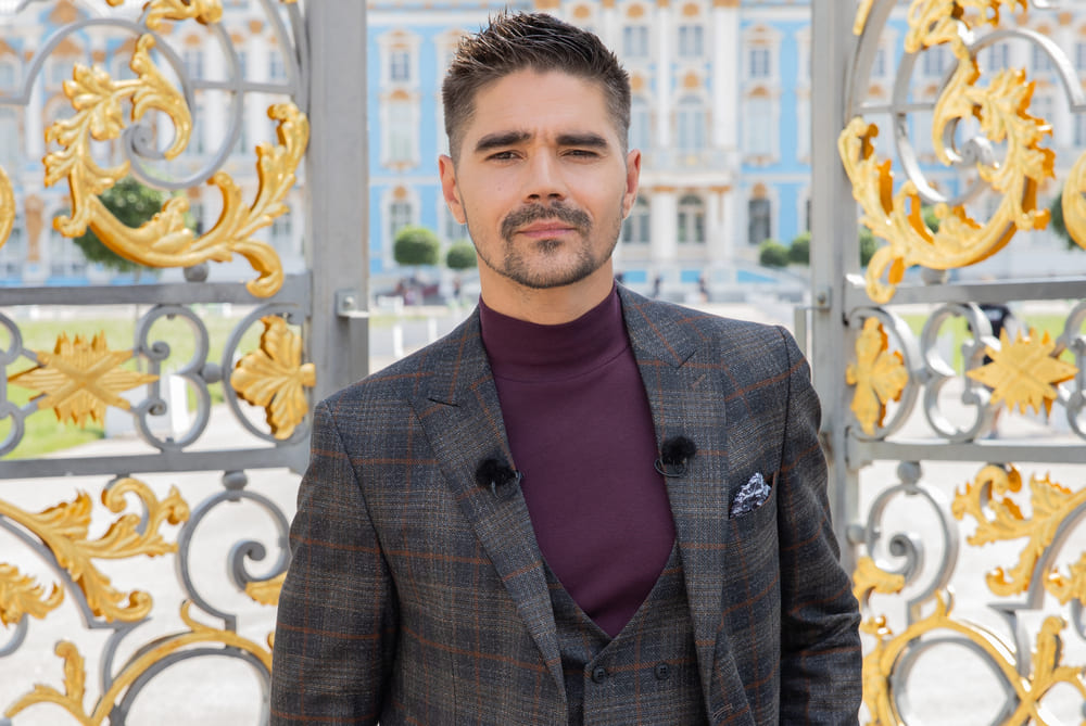 Слишком личное: участники шоу «Место силы» на ТНТ раскрыли Алексею Ягудину правду о его отце