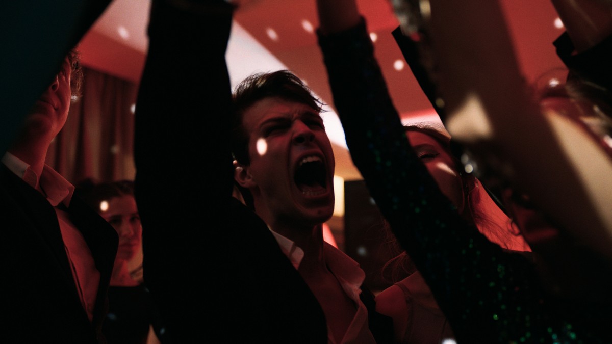 Трагедия на выпускном: известна дата премьеры сериала «Цикады»