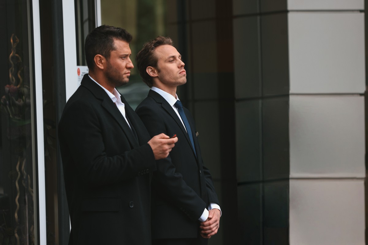 Создатели сериала «Жизнь по вызову» назвали дату премьеры второго сезона авантюрной драмы с Павлом Прилучным