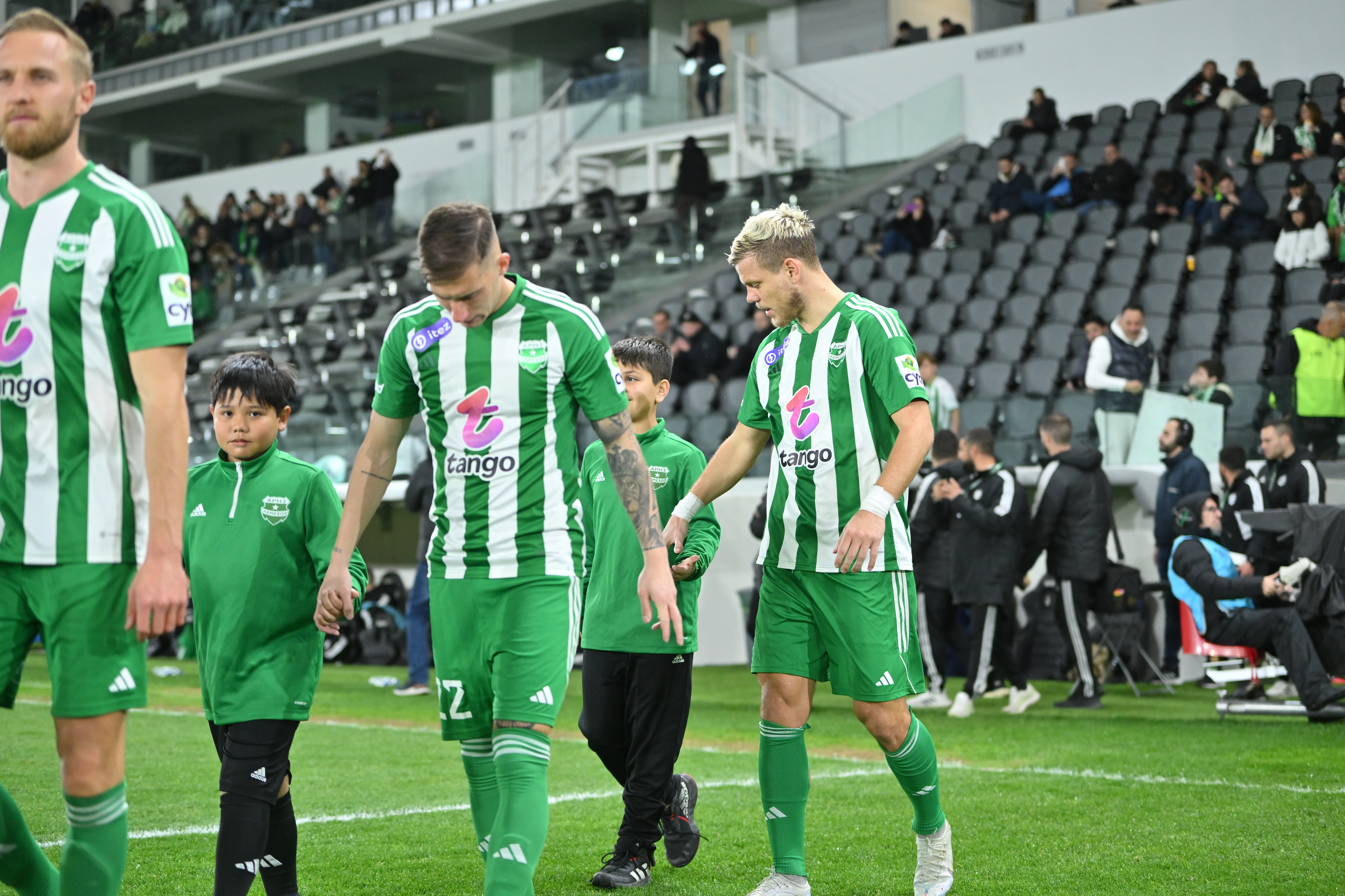 Второй круг чемпионской гонки Кокорина: смотрим центральный матч чемпионата Кипра «Омония» – «Арис» на канале «Футбольный»