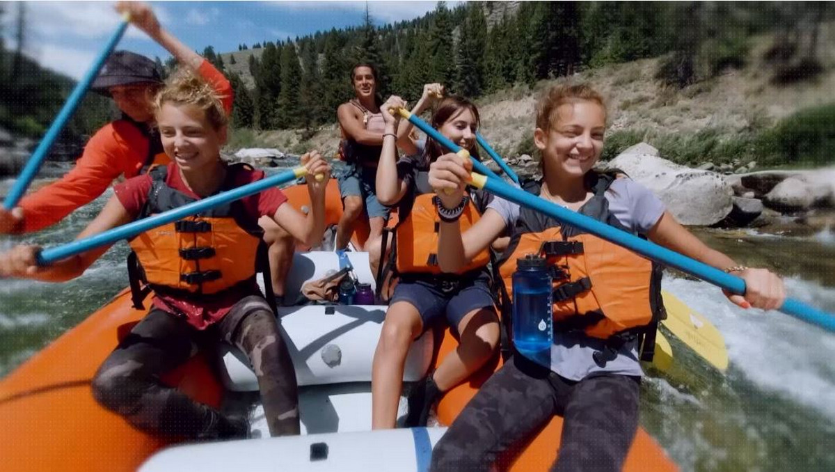 Лето. Отпуск. Премьеры на ТВ: что нового покажут телеканалы «Первого ТВЧ» в июне