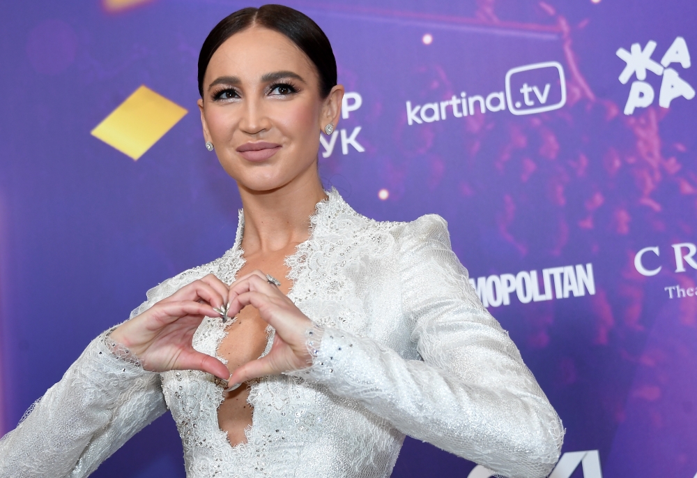 Попала в больницу: Ольгу Бузову экстренно прооперировали