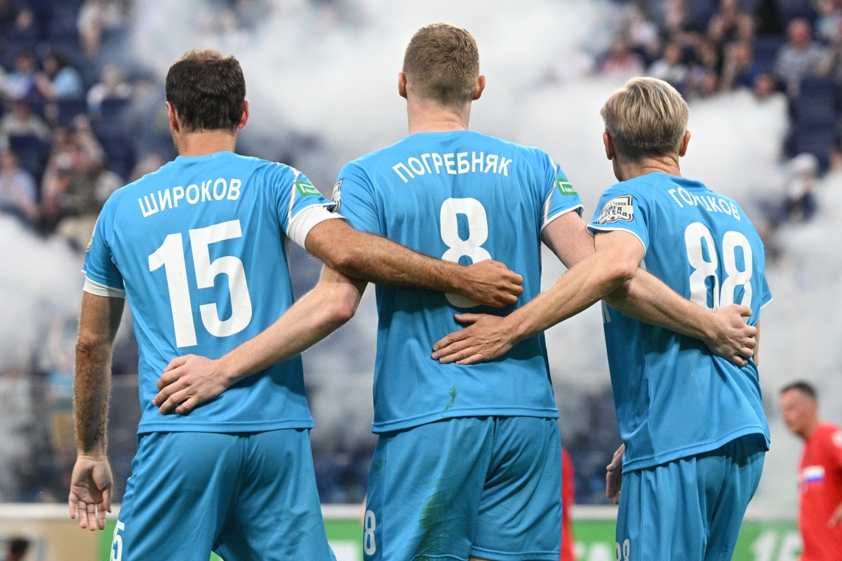 «Зенит» отмечает вековой юбилей: смотрим матч двух легендарных команд «сине-бело-голубых» на канале «МАТЧ!»