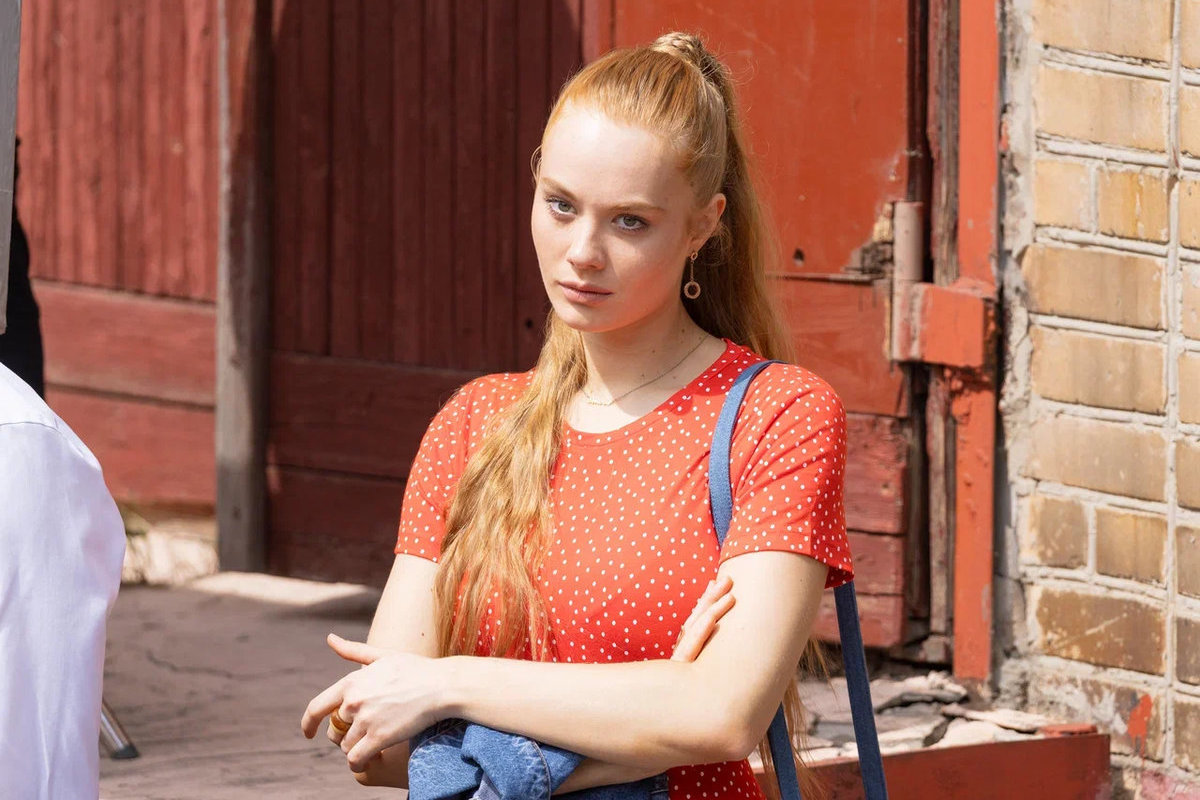 «Сериал про людей»: актриса Мирослава Михайлова – в интервью о своей героине в сериале «Алла-такси» канала «Россия 1», советах отца и кино мечты