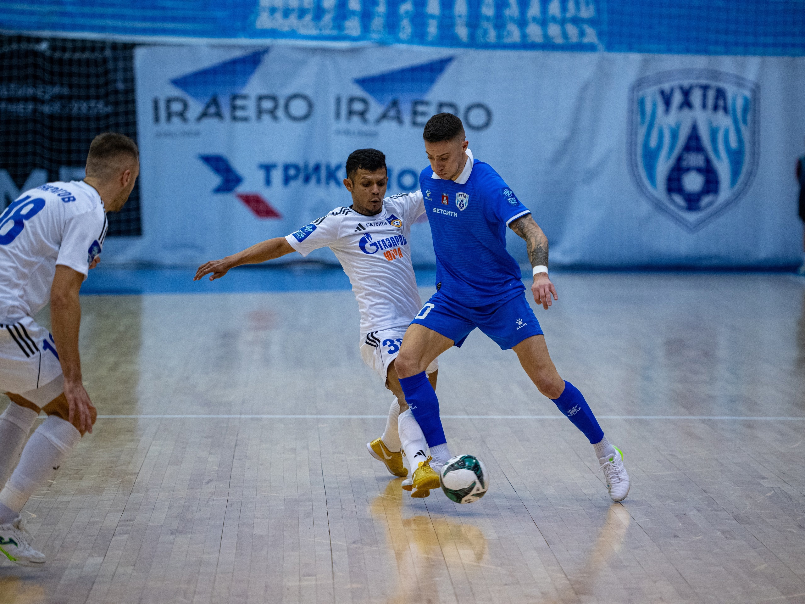 КПРФ вышел в лидеры, «Норникель» и «Газпром-Югра» идут следом: смотрим 14-й тур футзальной суперлиги на каналах «Мяч» и «ТВ Спорт»