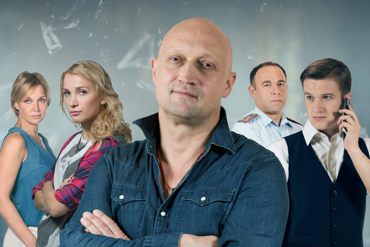 Сериал «Последний мент» на канале «Криминальное» показывает, как вышедший из 20-летней комы капитан Дивов раскрывает дела по старинке