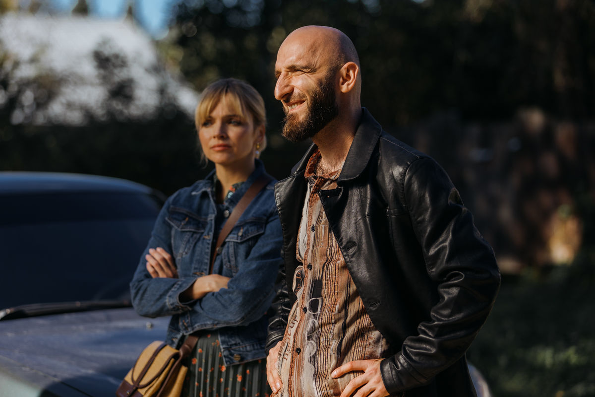 Первые фото с площадки: стартовали съемки второго сезона комедии «Инспектор Гаврилов» с Виктором Добронравовым