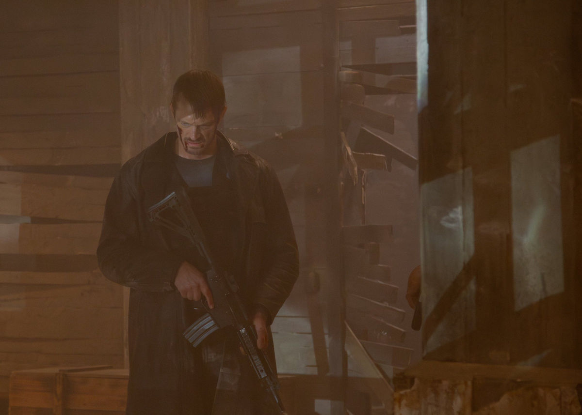 Вендетта без слов: боевик «Немая ярость» на канале «Остросюжетное» рассказывает о безмолвном отце-мстителе