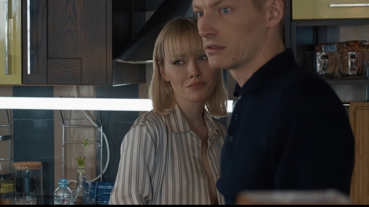 Премьера с шикарным кастом: РЕН ТВ за один день покажет все серии нового приключенческого боевика «Последняя клятва Гиппократа»