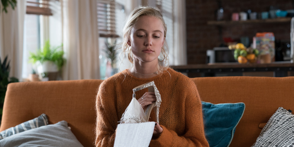 В объятиях лжи: премьера в кино