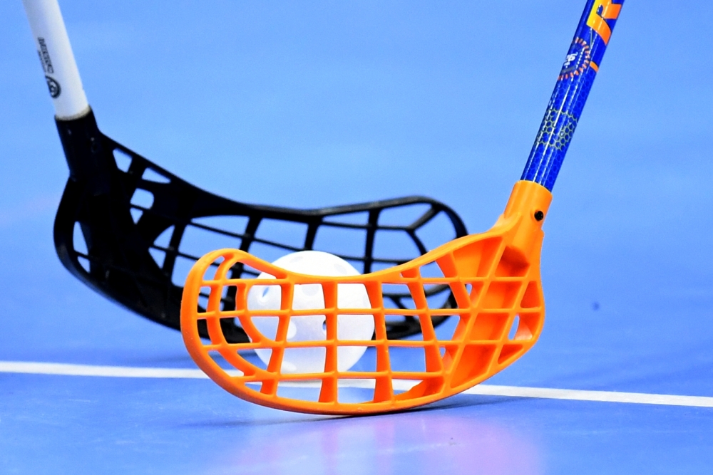 Не ледовый, но жаркий хоккей: смотрим чемпионат России по флорболу в Триколоре