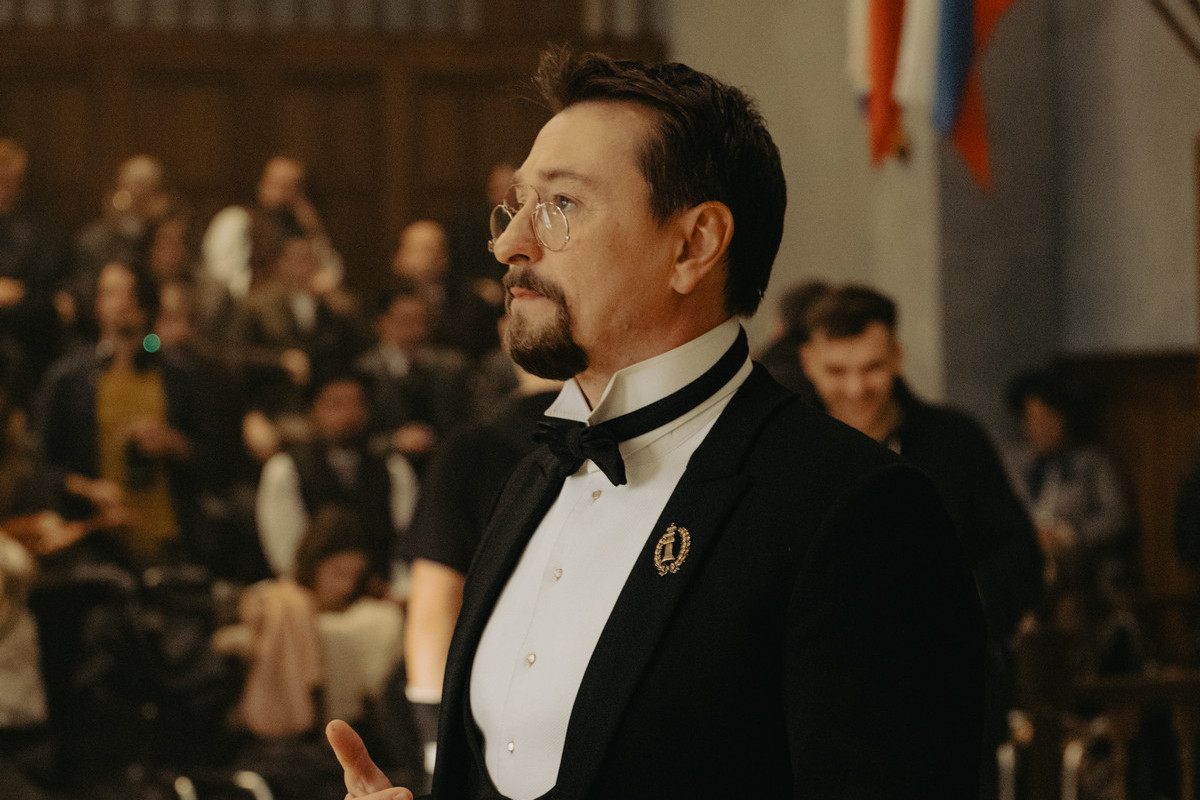 Основано на жизни легендарного адвоката: вышел трейлер детектива НТВ «Плевако» с Сергеем Безруковым