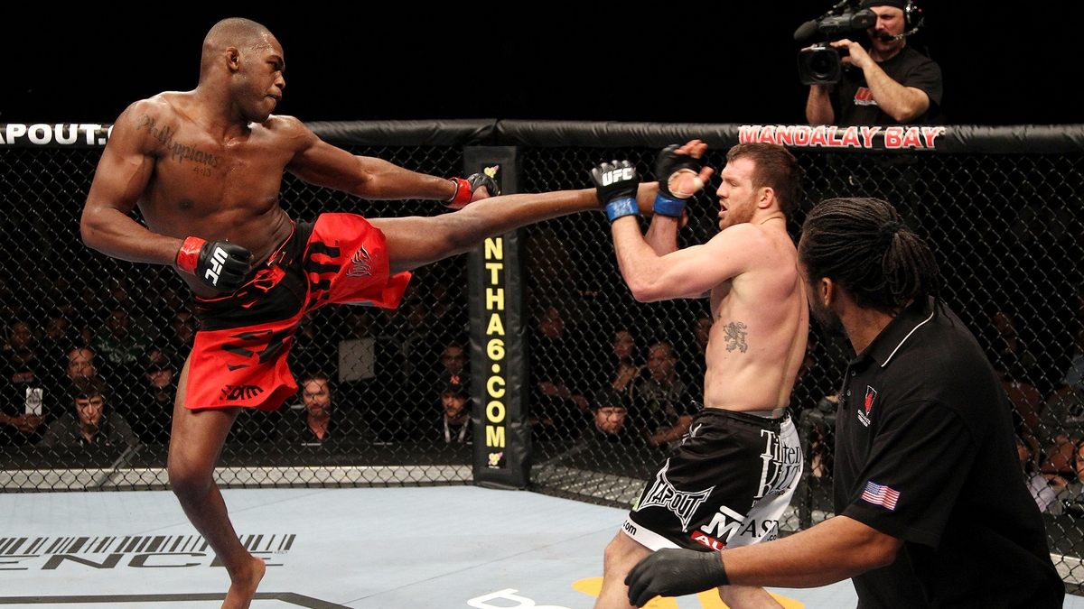 Джонс-Боунс и Валя-Пуля: не пропустите турнир UFC 247 на «Матч ТВ»