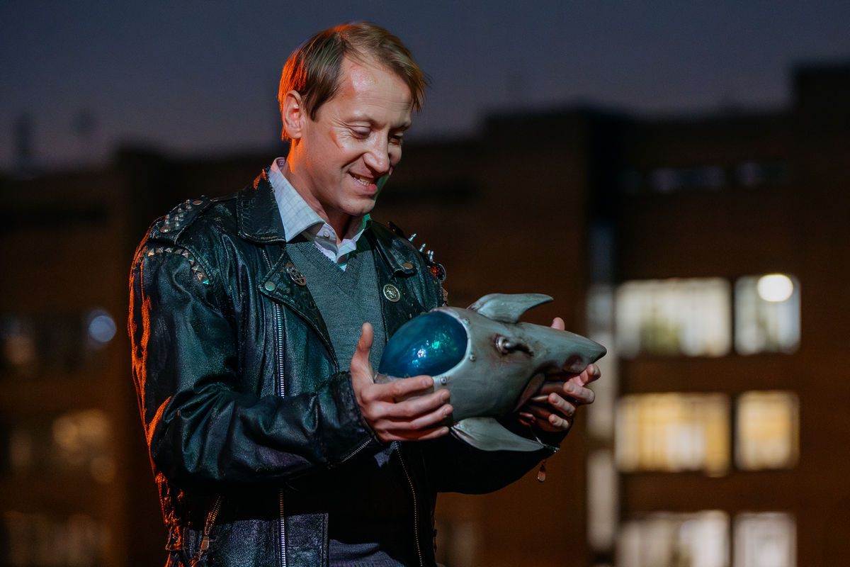 СТС запускает в эфир премьеру комедийного сериала «Осторожно, люди!» с Екатериной Вилковой и Ингой Оболдиной