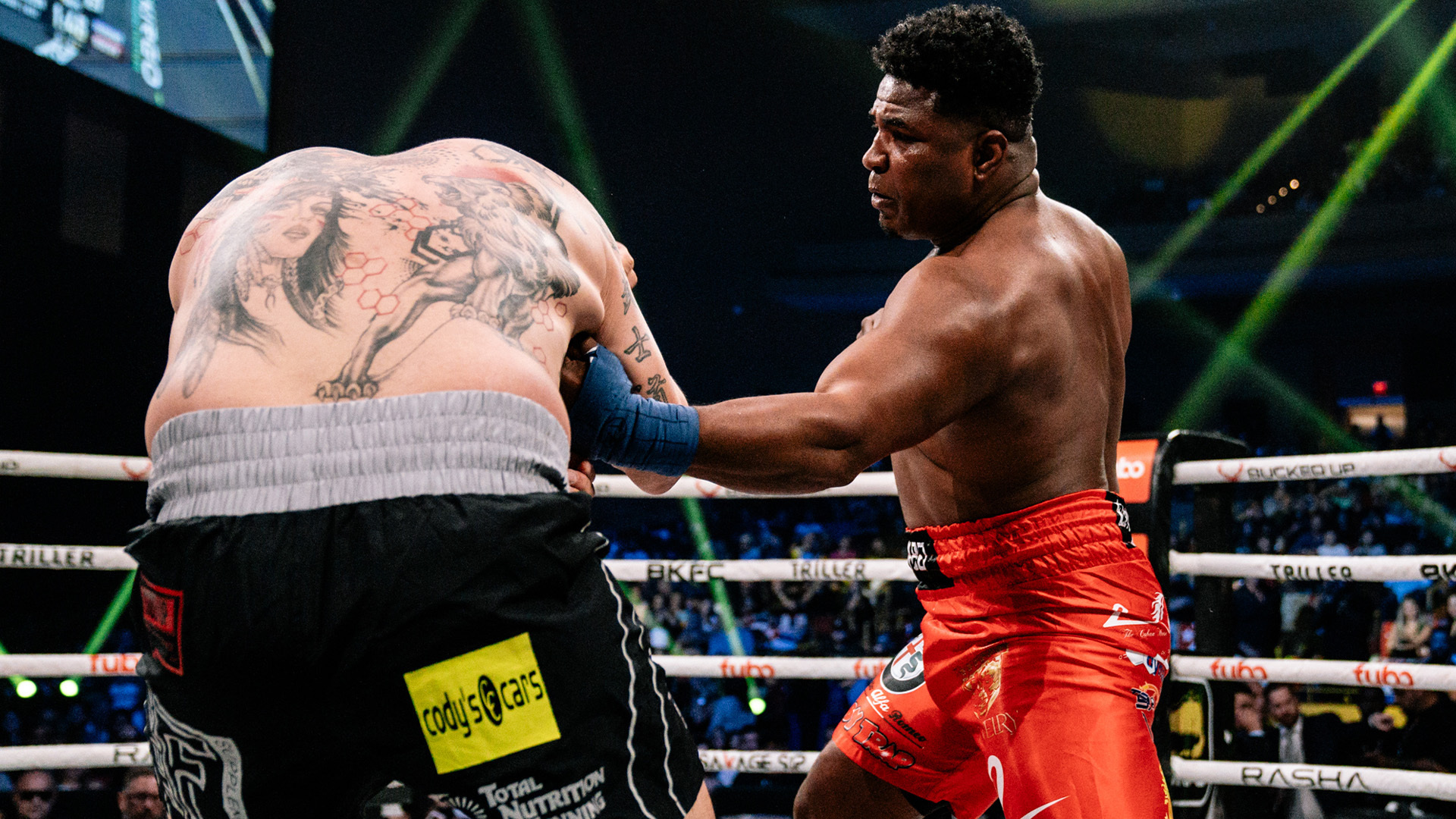 Паломино против Ховарда, Пердомо сразится с Херелиусом: смотрим бои Bare Knuckle FC на голых кулаках на канале «МАТЧ!»