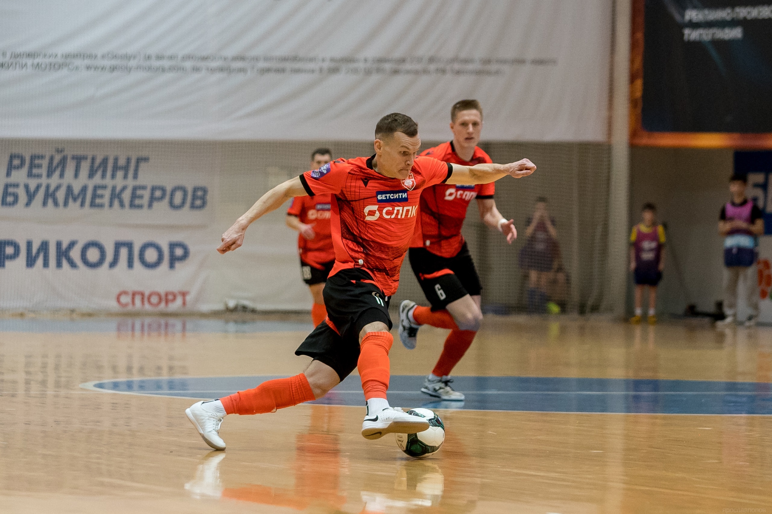 «Тюмень», «Сибиряк», «Новая Генерация», «Синара», «Аят» и «Металлург» сыграют на турнире на призы Тюменской области на канале «Мяч»