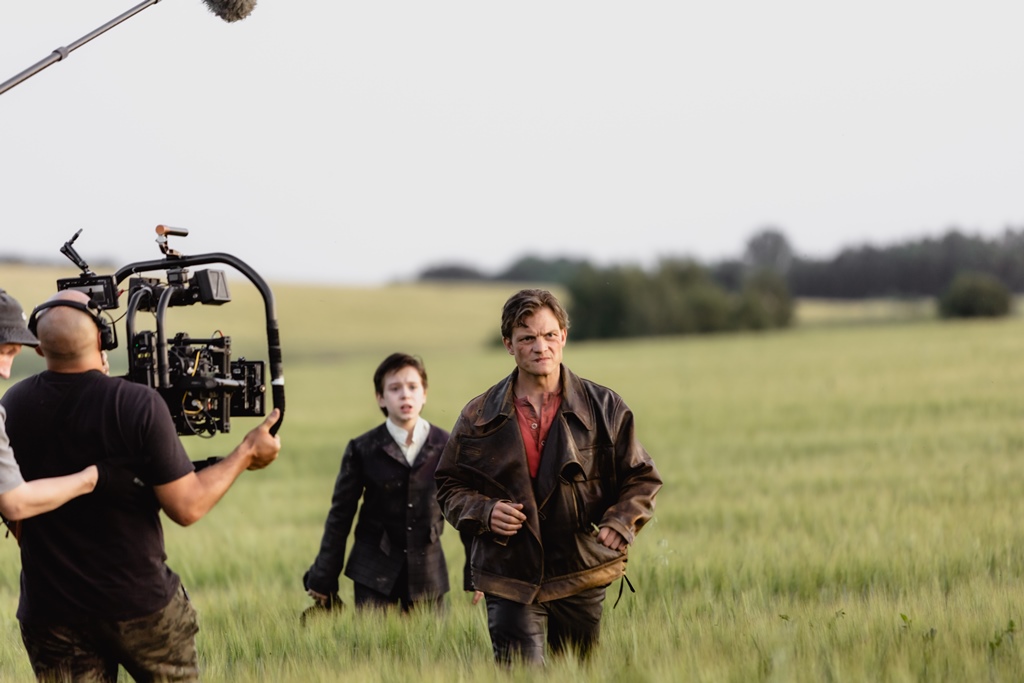 Вестерн по-русски: стартовали съемки приключенческого фильма «Кулачный» с Евгением Ткачуком