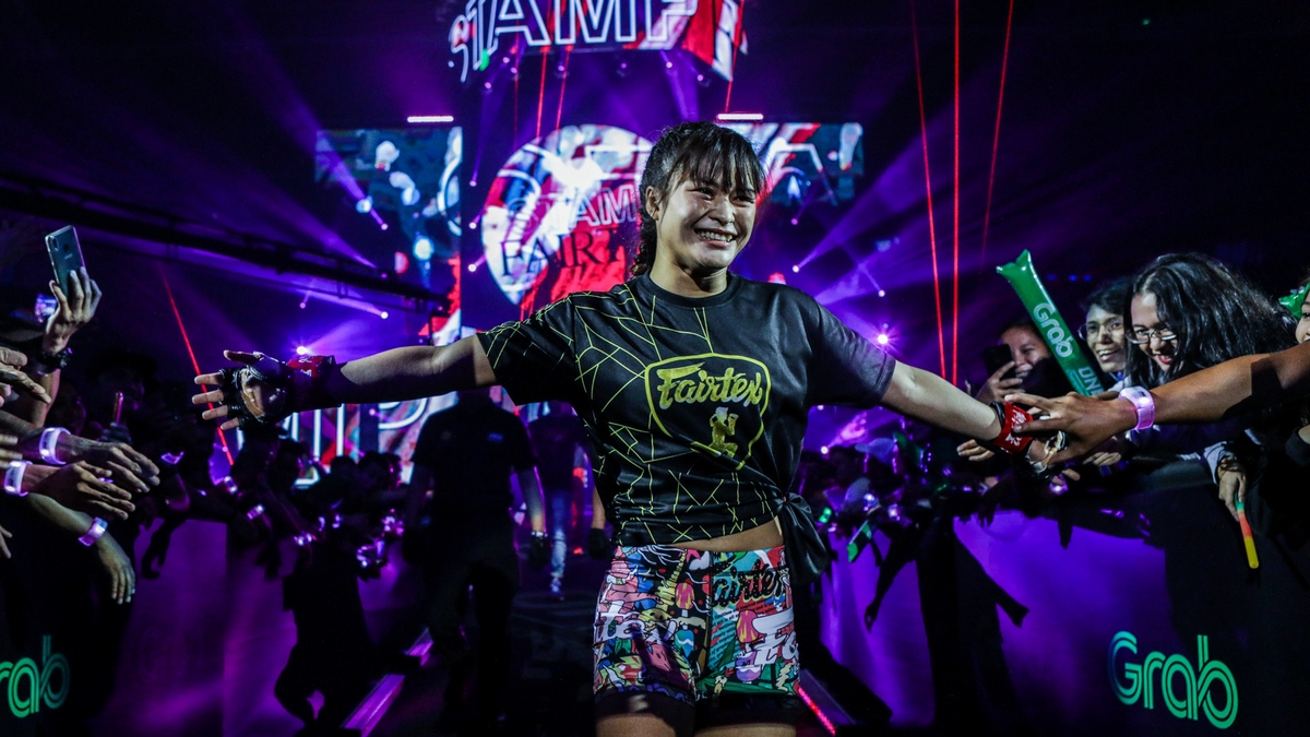 Танк, генерал и красотка Стамп: смотрим турнир ONE FC на телеканале «МАТЧ! Боец»