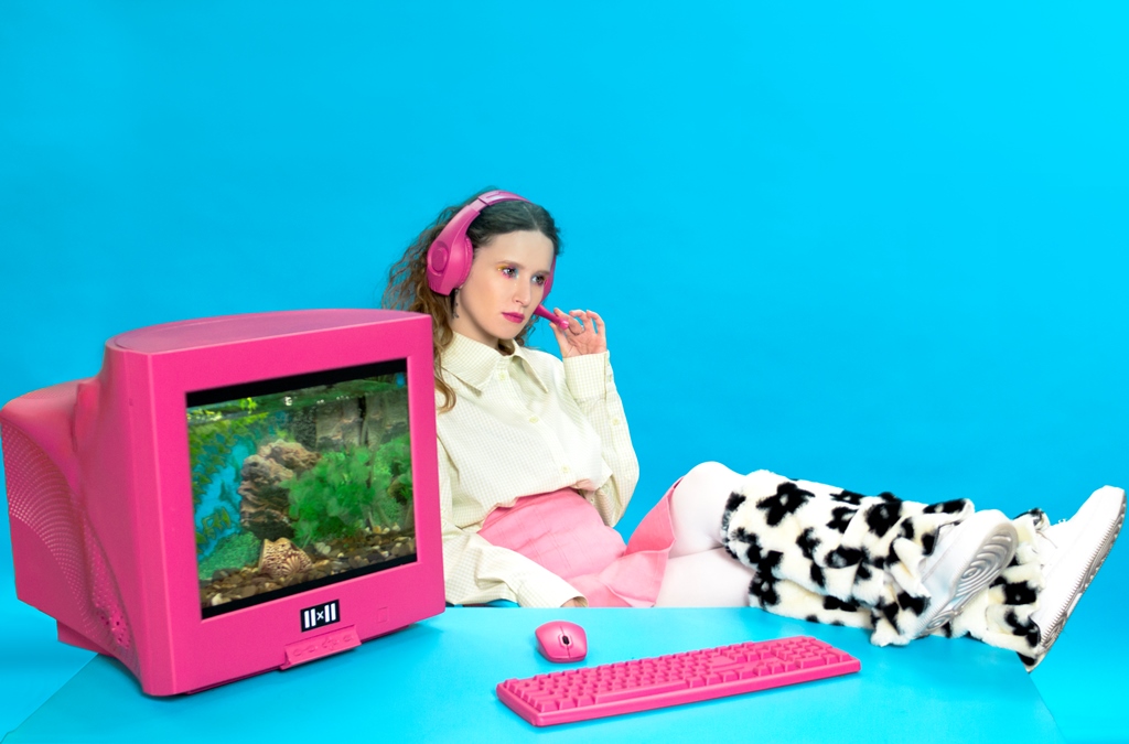 Месяц заботы о себе: Монеточка стала амбассадором акции «Месяц поддержки» от телеканала 2х2