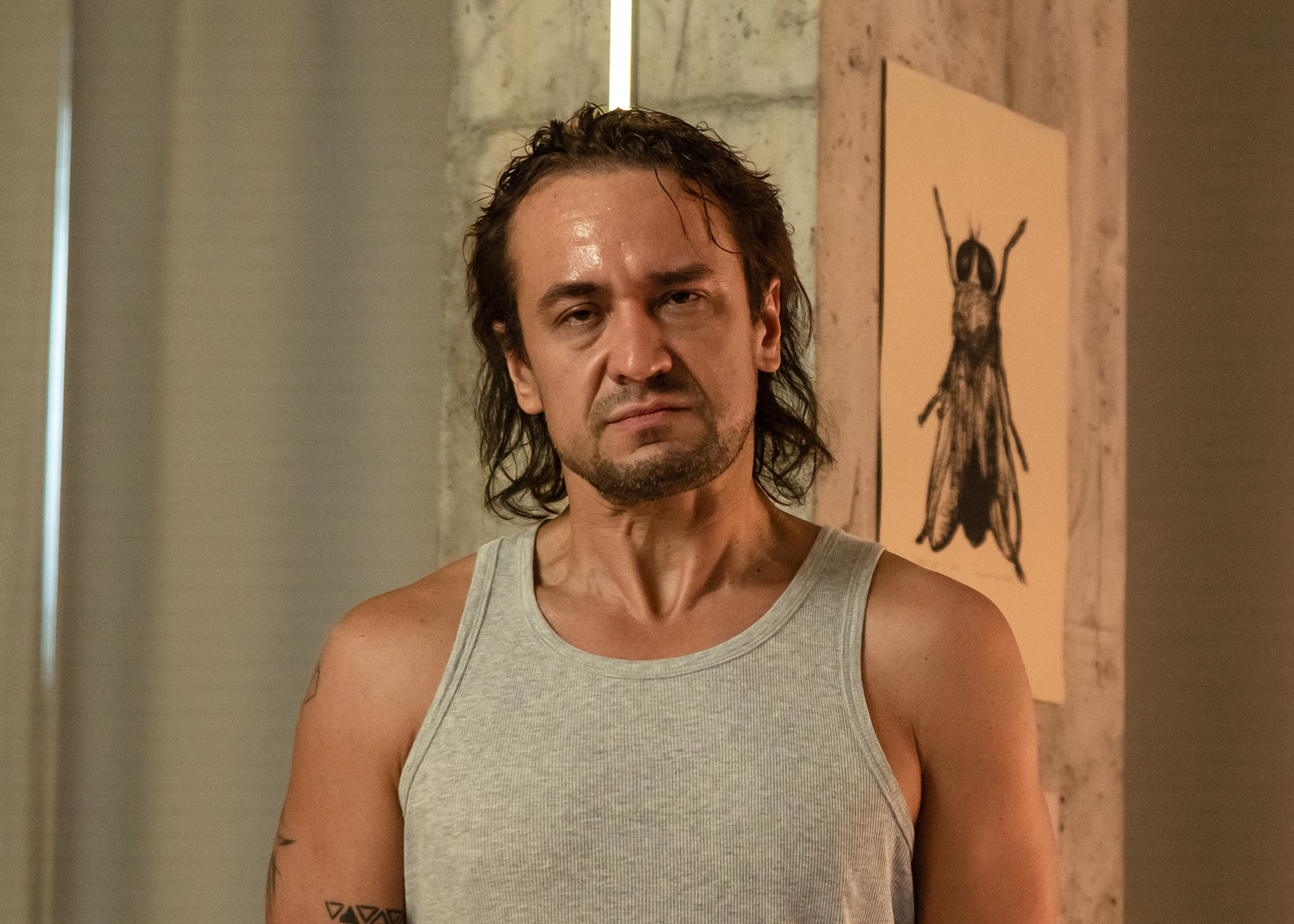 Финал и продолжение: чем закончится первый сезон сериала «Загляни ему в голову» и чего ждать от второго