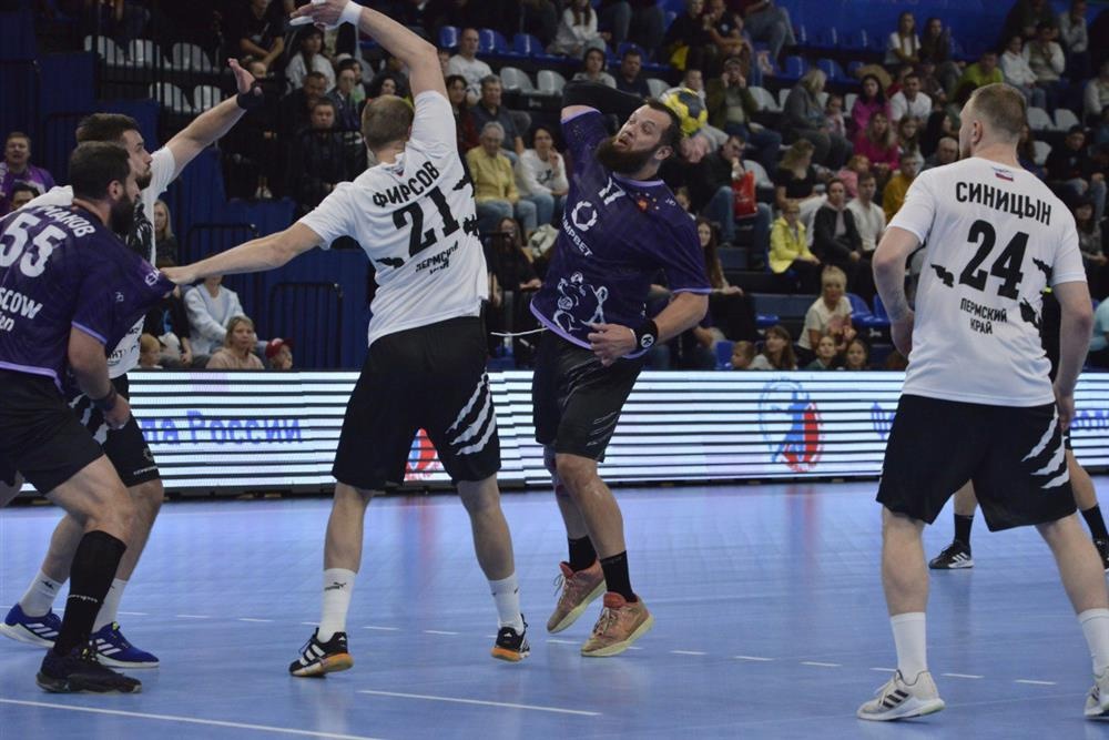 Гранд может вернуться на первое место: субботний матч «Чеховские Медведи» – «Акбузат» в прямом эфире на канале «ТВ Спорт»