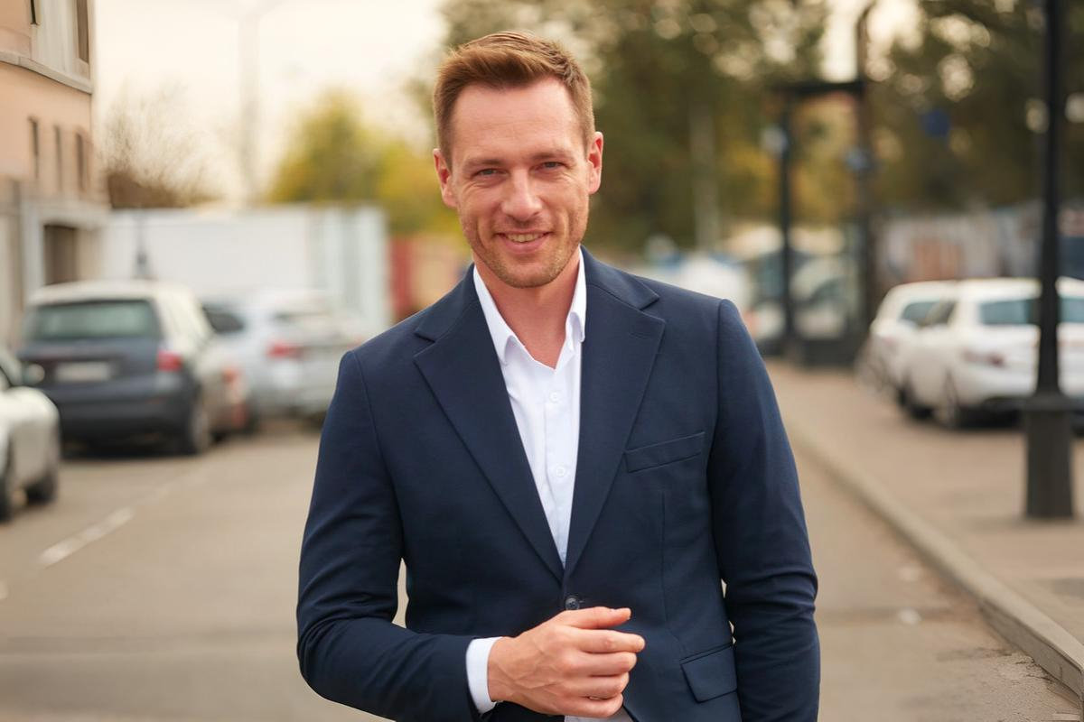 «Разграничиваю работу и реальную жизнь»: Олег Назаров – о творческих задачах, благотворительности, отдыхе и новом сериале с его участием «Вспоминай меня»