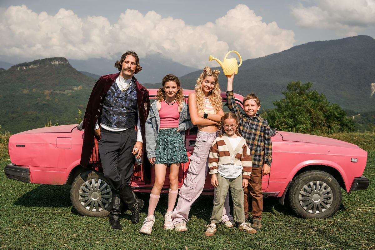 Детектив для всей семьи: в Сети стартует новый сериал «Любопытная Варвара»