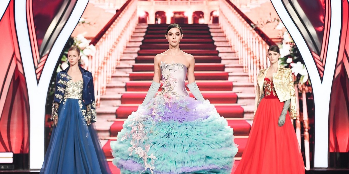 Праздничное шоу Валентина Юдашкина