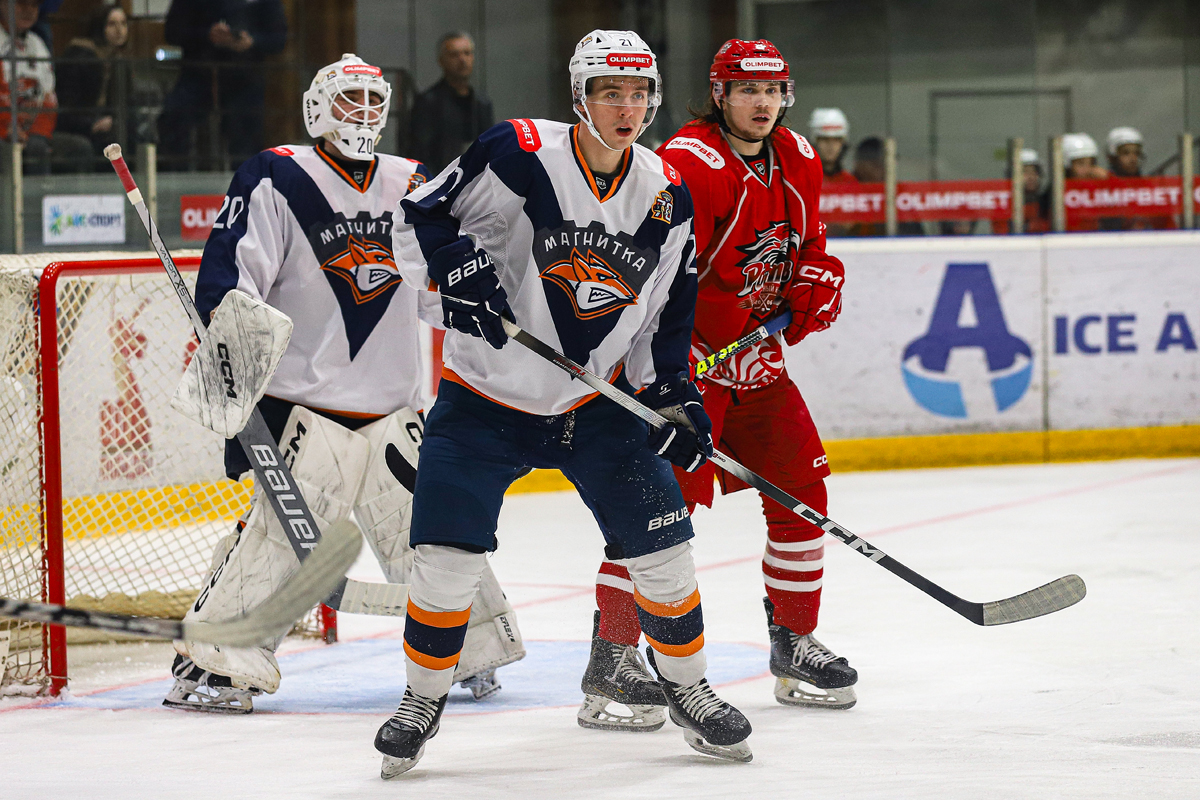 «Магнитка» держится с трудом: игры Всероссийской хоккейной лиги на каналах «Хоккей ТВ» и «Триколор Спорт»