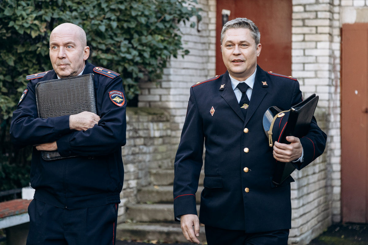 Возвращение спустя 10 лет: на НТВ стартует премьера нового сезона детектива «Чужой район» с Рожковым и Полухиным