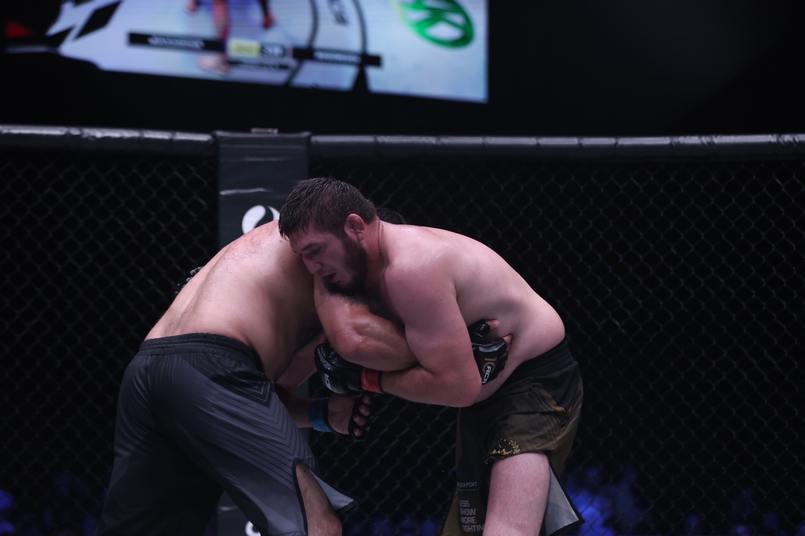 Чемпионский бой Витрук – Силва, битва гигантов Корнилов – Вахаев, Магомедов возвращается с Ерохиным: не пропустите супертурнир ACA 184 на канале «МАТЧ!»