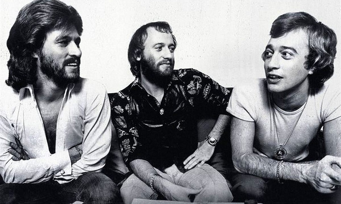 Первый канал представляет всероссийскую премьеру фильма про группу The Bee Gees «Как собрать разбитое сердце»