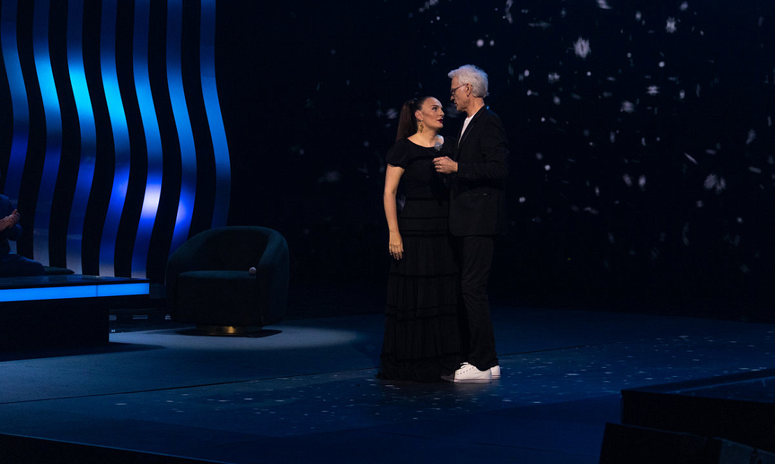 В новом выпуске вернувшегося в эфир Первого канала шоу «Достояние Республики» выступит Елена Ваенга