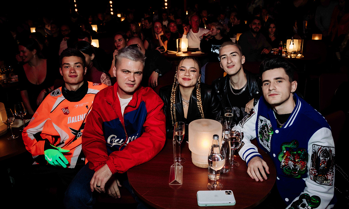 Гарик Харламов с тоской вспомнил о своем доме в новом выпуске Comedy Club