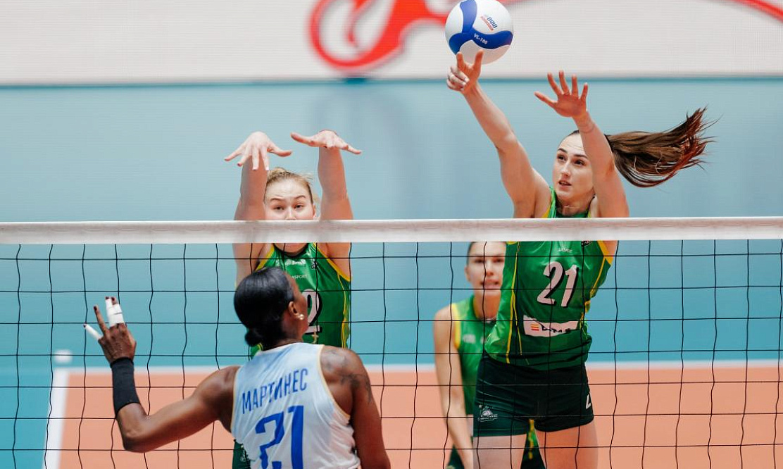 Уральская битва, два матча в Питере, «Омичка» в Казани: смотрим 9-й тур женской суперлиги на каналах «ТВ Спорт» и «Волейбол»